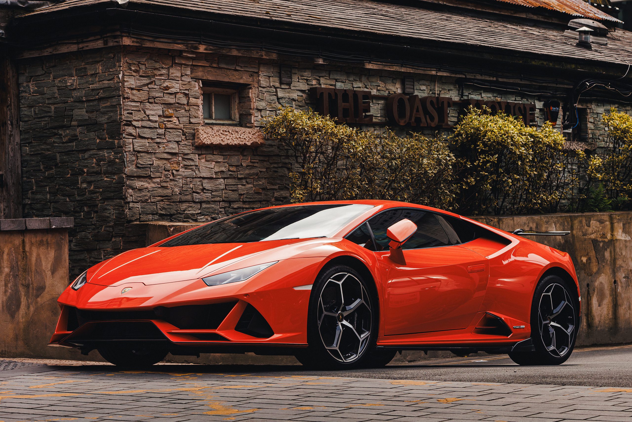 car photographer manchester oranfe super car photo